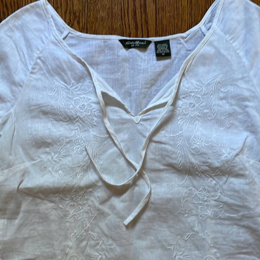 Eddie Bauer white linen cotton top - Picture 3 of 6
